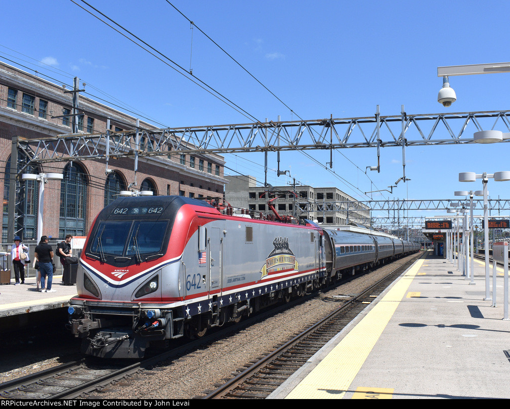 I got very fortunate to see Amtrak Veterans wrapped ACS-64 # 642 leading Southbound Northeast Regional Train # 161 into Union Station to pick up passengers.